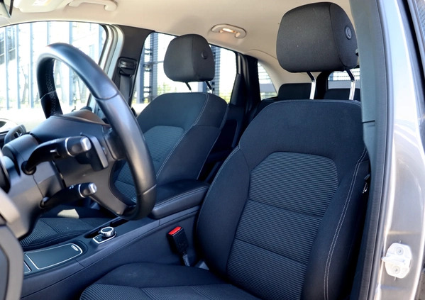 Mercedes-Benz Klasa B cena 58600 przebieg: 116276, rok produkcji 2015 z Różan małe 667